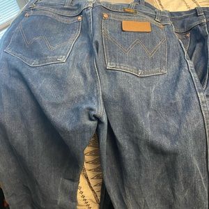 6 pair Vintage Distressed Wrangler Jeans 1x32x36, 5x30x36